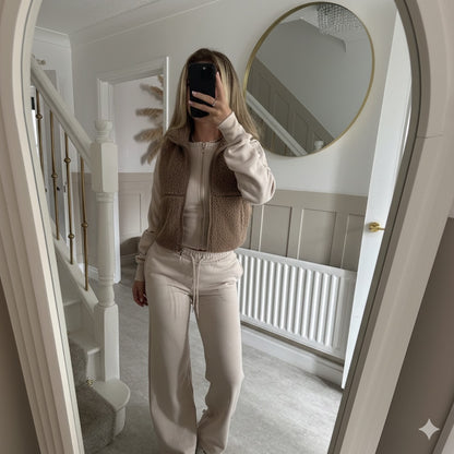 BELÉN CONJUNTO CHÁNDAL Y CHALECO